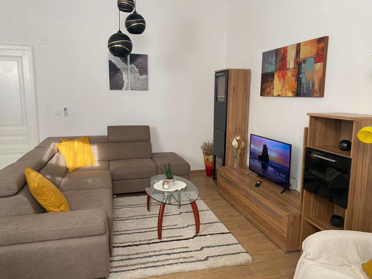 Apartman Andela Pula Centar Luaran gambar