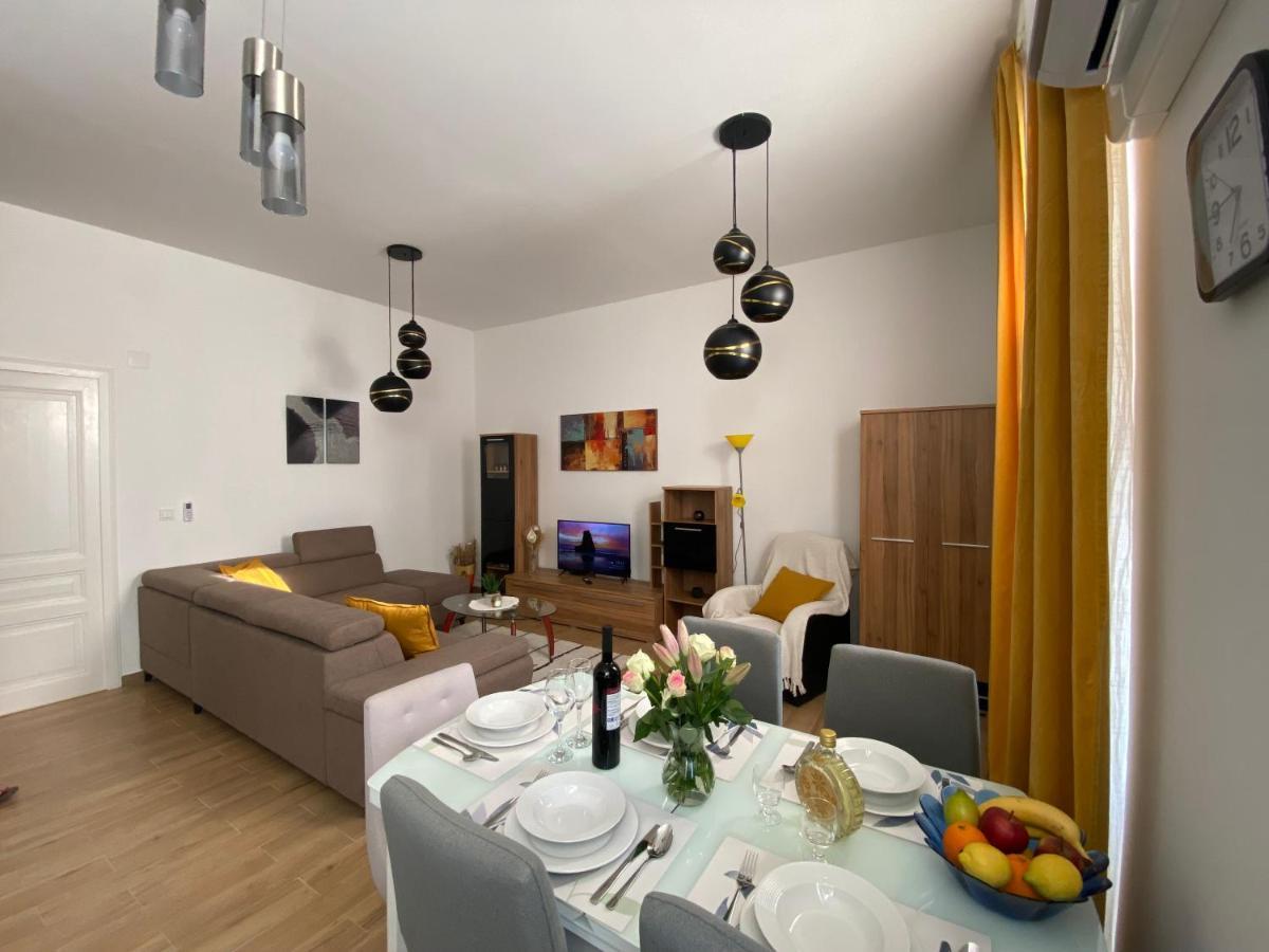 Apartman Andela Pula Centar Luaran gambar
